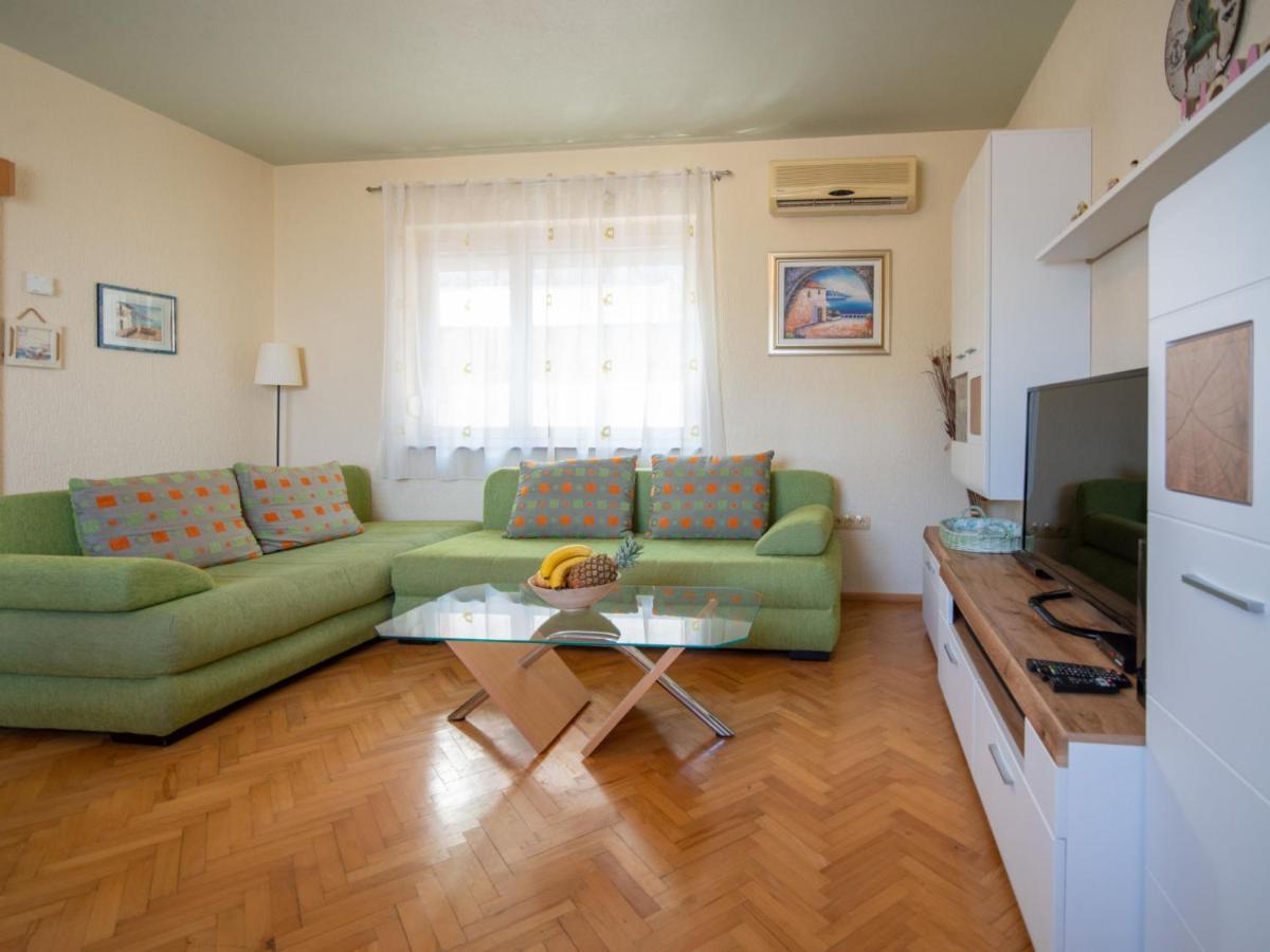 לובראן Holiday Home Nikolina By Interhome מראה חיצוני תמונה