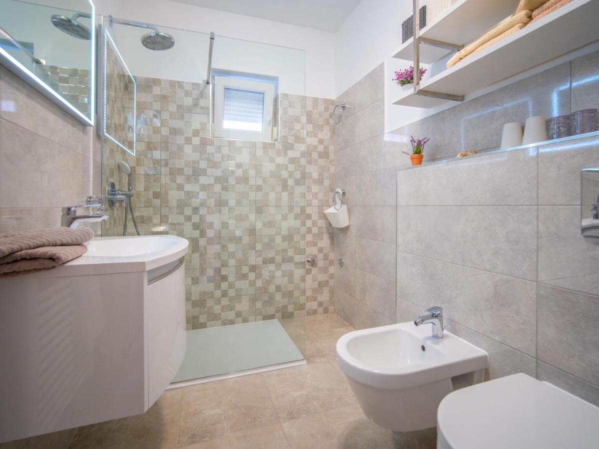 לובראן Holiday Home Nikolina By Interhome מראה חיצוני תמונה